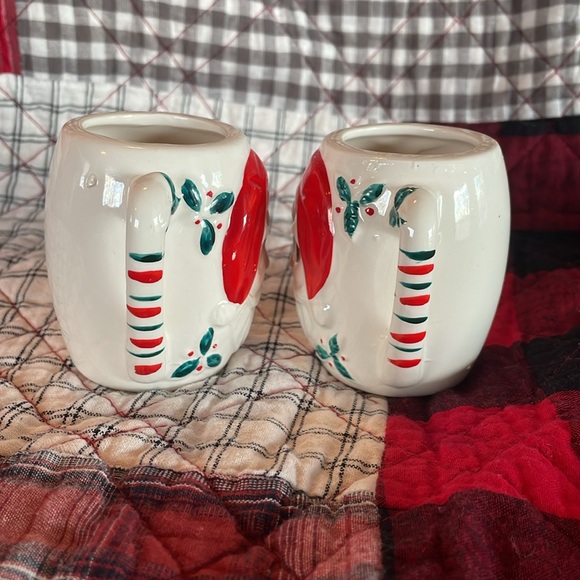 Vintage winking Santa mugs - set of 2 - Picture 2 of 10
